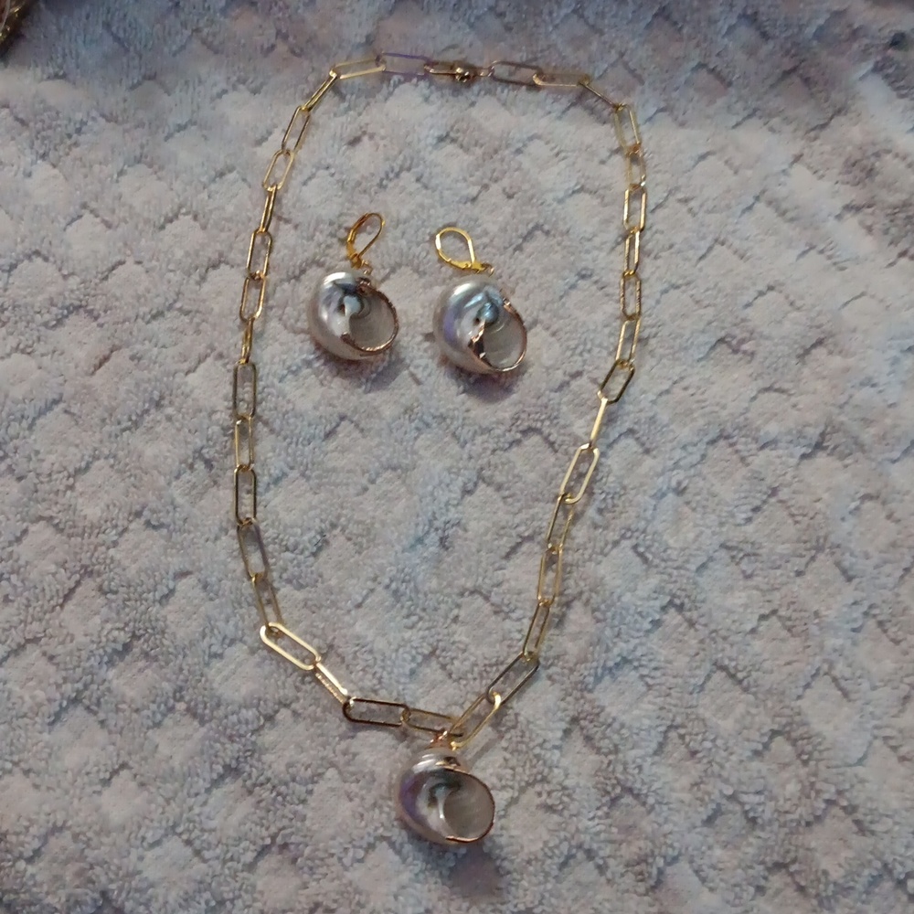Gold Plated Shells Set - Picture 4 of 4